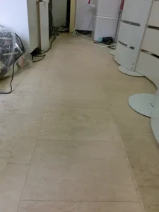 角度を変えて見ても平らになっている様子