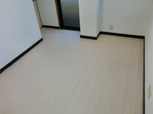 クッションフロアを施工して完成