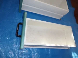 少し汚れた引き出しの中の様子