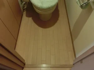 クッションフロアを貼り替えた様子